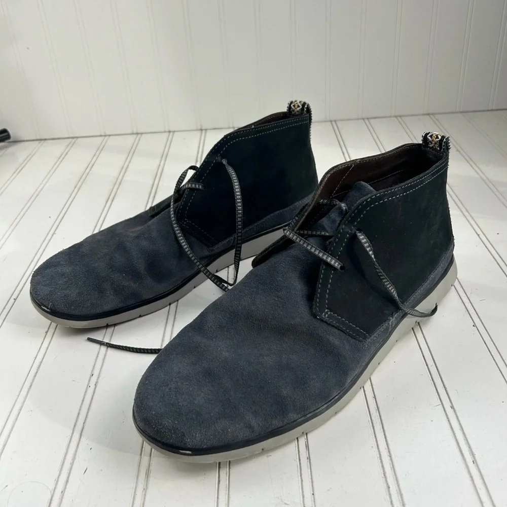 UGG Freamon Gray Suede Waterproof Chukka Boot Men’s Size 11